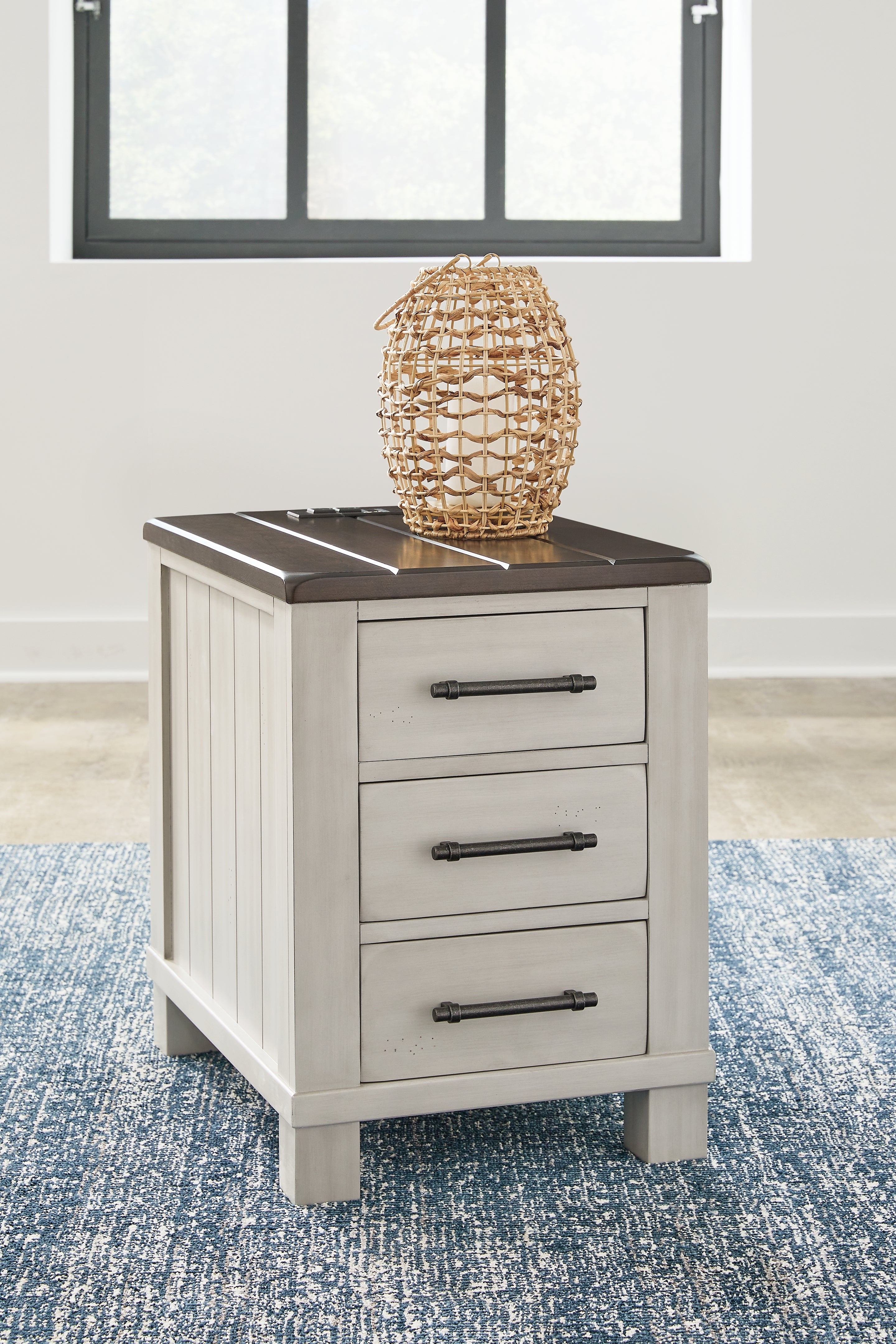 Floridian Furniture - Ashley Furniture - Darborn Chairside End Table - Chair Side End Table / Gray/Brown - T796-7